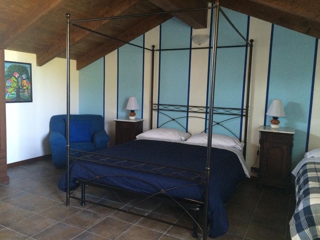 La Terrazza Del Barbaresco Bed & Breakfast Neviglie Phòng bức ảnh