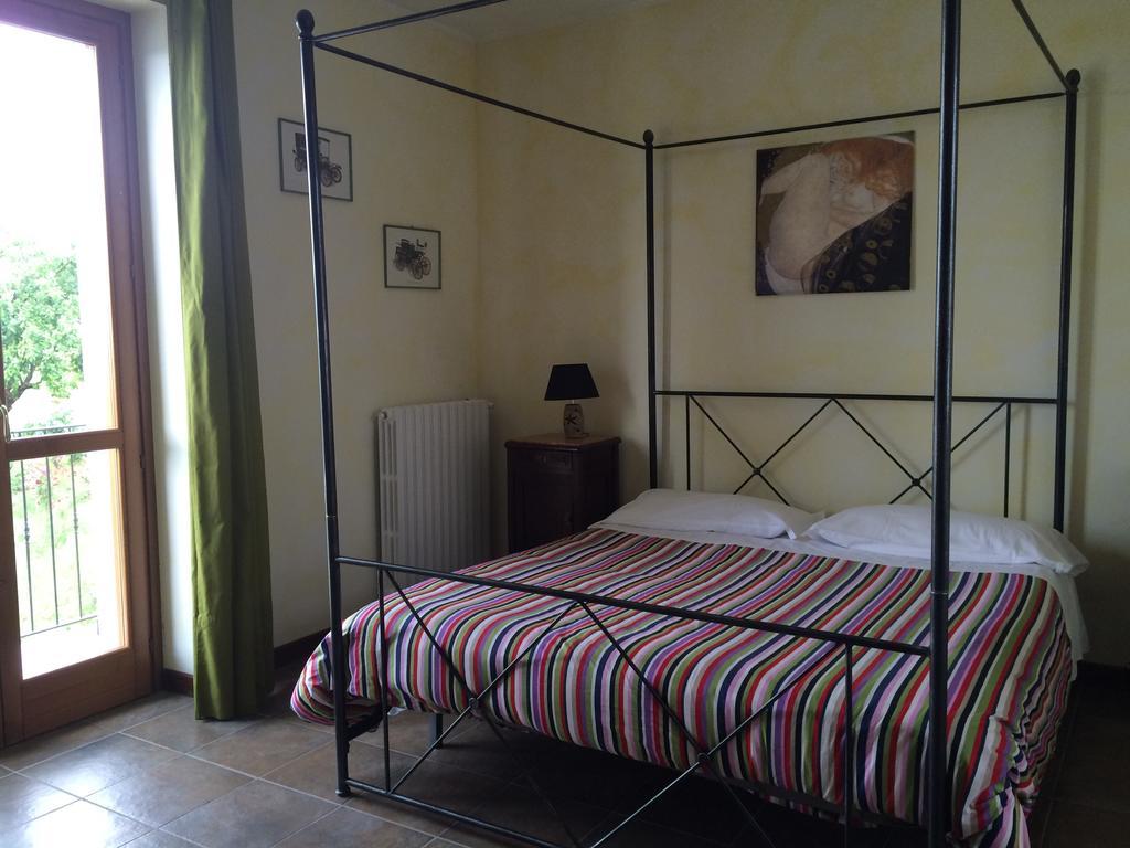 La Terrazza Del Barbaresco Bed & Breakfast Neviglie Phòng bức ảnh