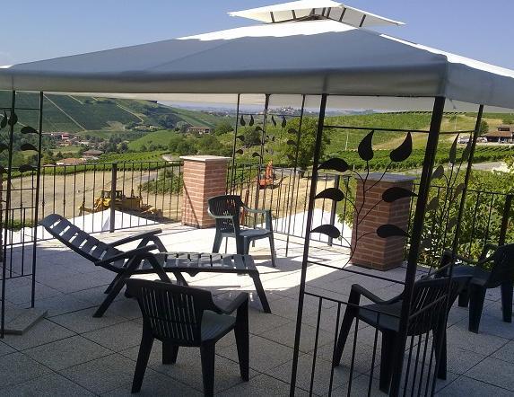 La Terrazza Del Barbaresco Bed & Breakfast Neviglie Ngoại thất bức ảnh