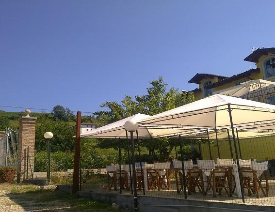 La Terrazza Del Barbaresco Bed & Breakfast Neviglie Ngoại thất bức ảnh